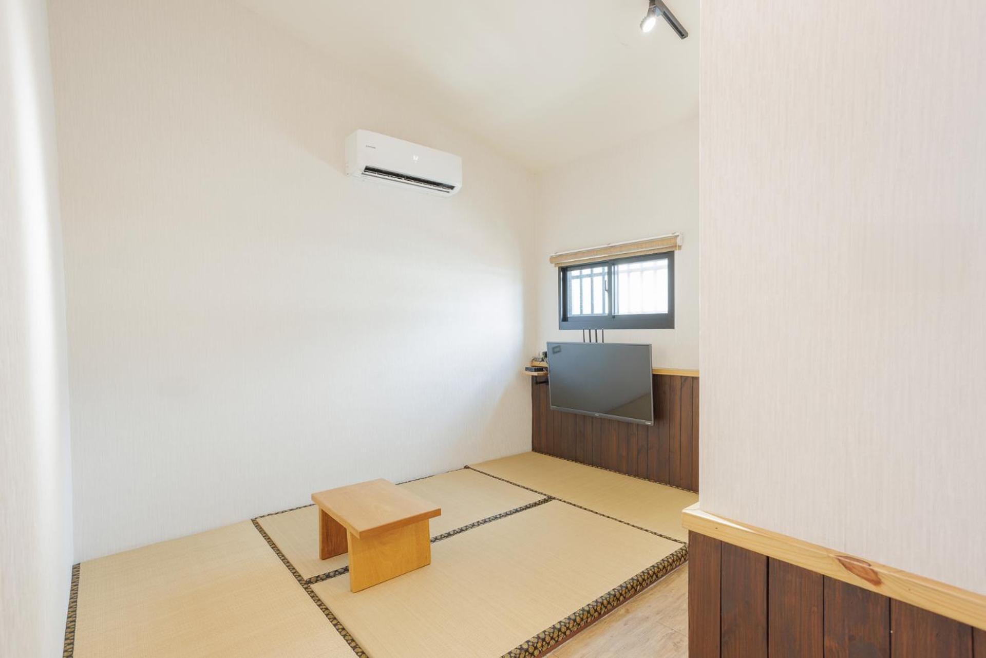 Appartement 成功古巷民宿 6-16人可包棟 à Tainan Extérieur photo